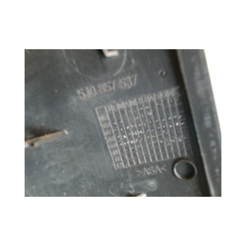 CARENAGE RETROVISEUR EXTERIEUR GAUCHE SKODA FABIA
