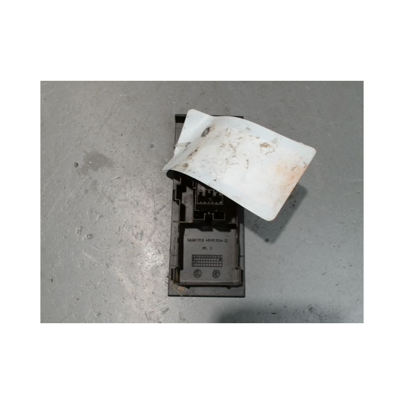 COMMANDE LEVE-GLACE PORTE AVD SEAT TOLEDO 2004-