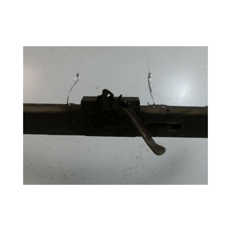 TRAVERSE SUPERIEURE ARMATURE AVANT CITROEN C4