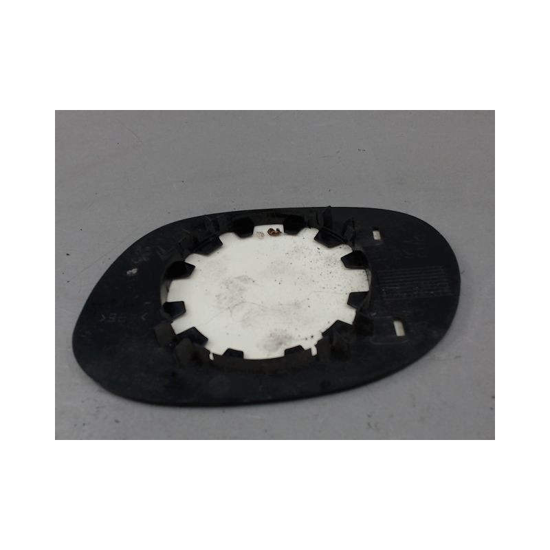 GLACE RETROVISEUR EXT D PEUGEOT 206