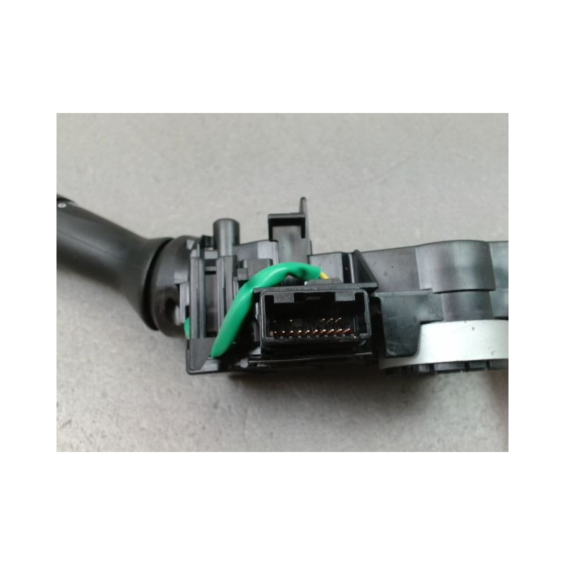 COMMANDE ECLAIRAGE PEUGEOT 108