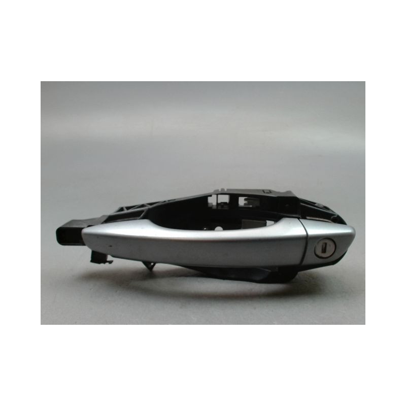 POIGNEE EXTERIEURE PORTE AVANT GAUCHE PEUGEOT 308 2011-