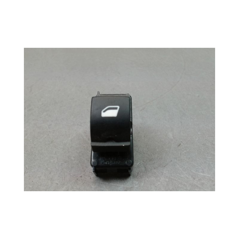 COMMANDE LEVE-GLACE PORTE ARD PEUGEOT 308 2011-