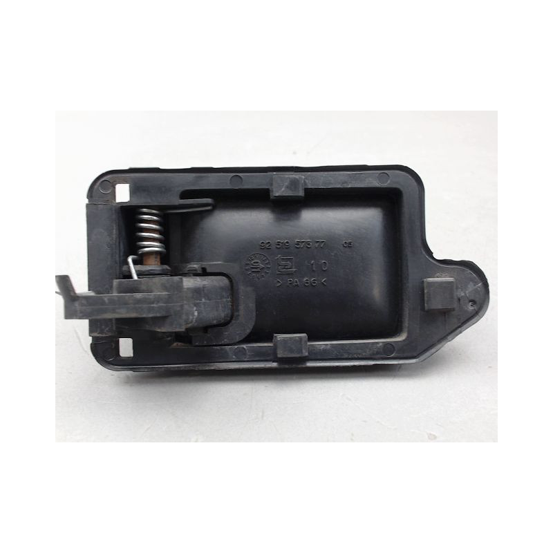 POIGNEE INTERIEURE PORTE AVANT DROIT PEUGEOT 106