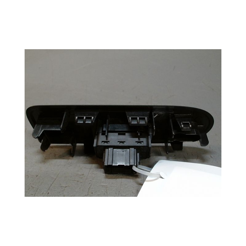COMMANDE LEVE-GLACE PORTE AVD CITROEN C3