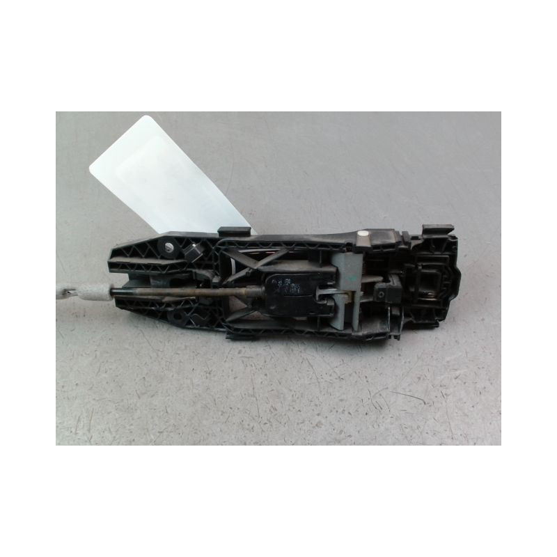 POIGNEE EXTERIEURE PORTE AVANT DROIT SKODA YETI