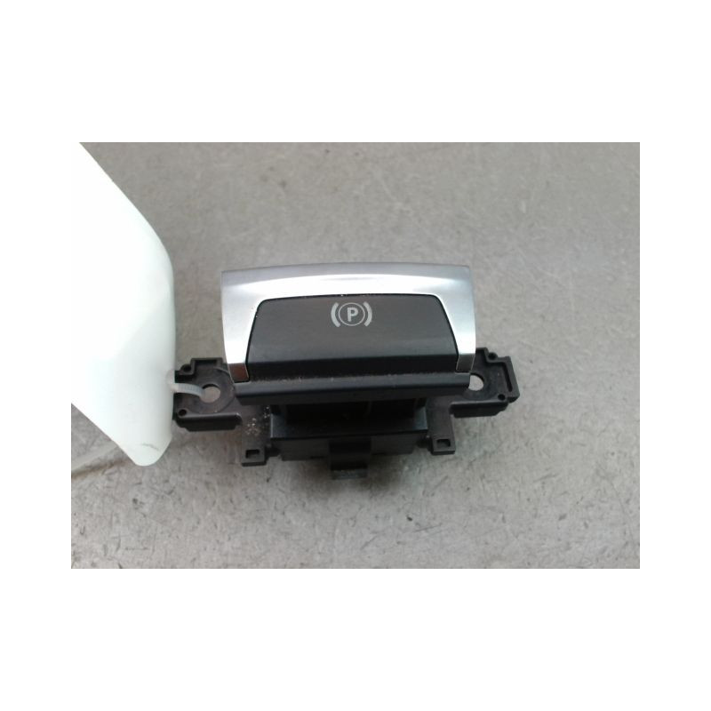 INTERIEUR COMMANDE FREIN A MAIN PEUGEOT 308 2011-