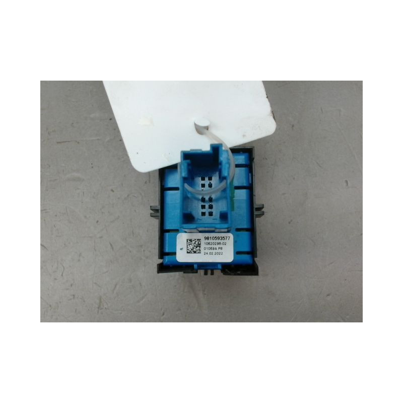 INTERIEUR COMMANDE FREIN A MAIN PEUGEOT 208