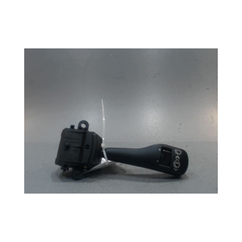 COMMANDE ESSUIE GLACE B.M.W. SERIE 3