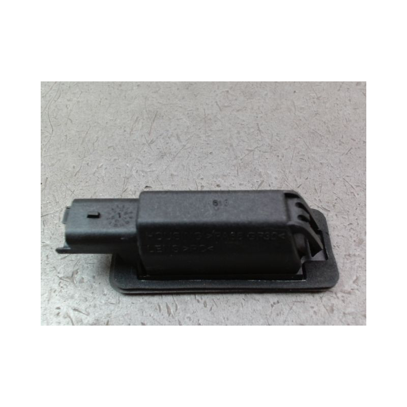 ECLAIREUR PLAQUE DE POLICE DROIT PEUGEOT 308 2011-