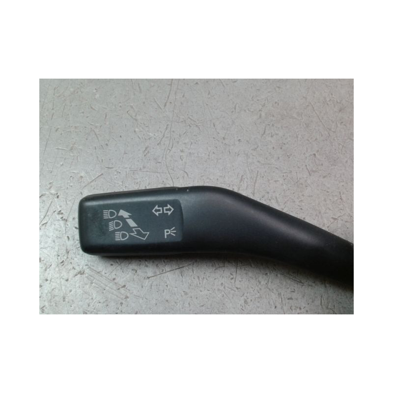 COMMANDE CLIGNOTANT VOLKSWAGEN GOLF VI (1K) 2008-2013