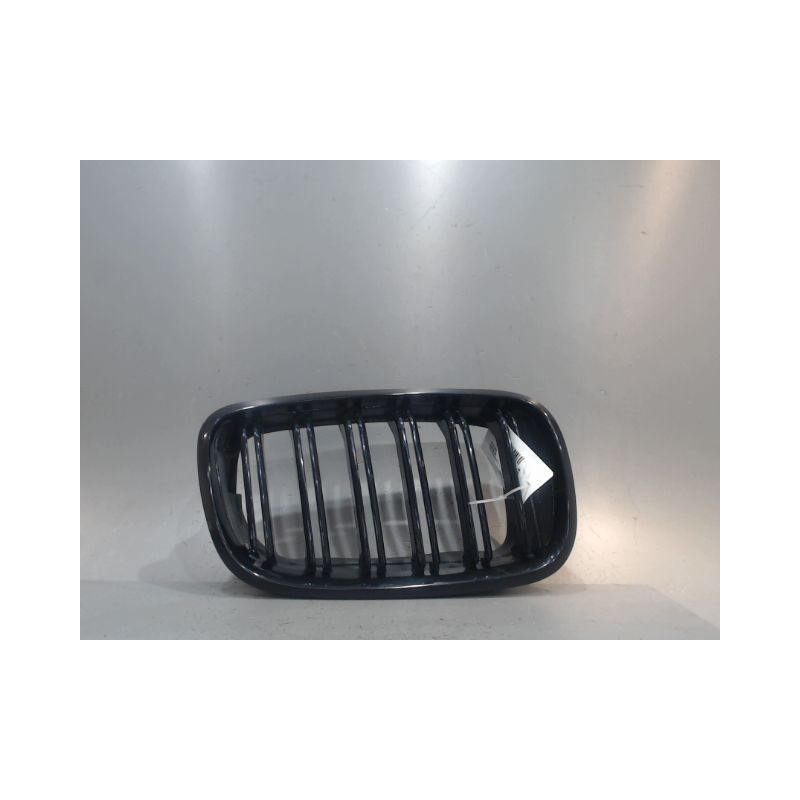 GRILLE CALANDRE DROIT B.M.W. X5