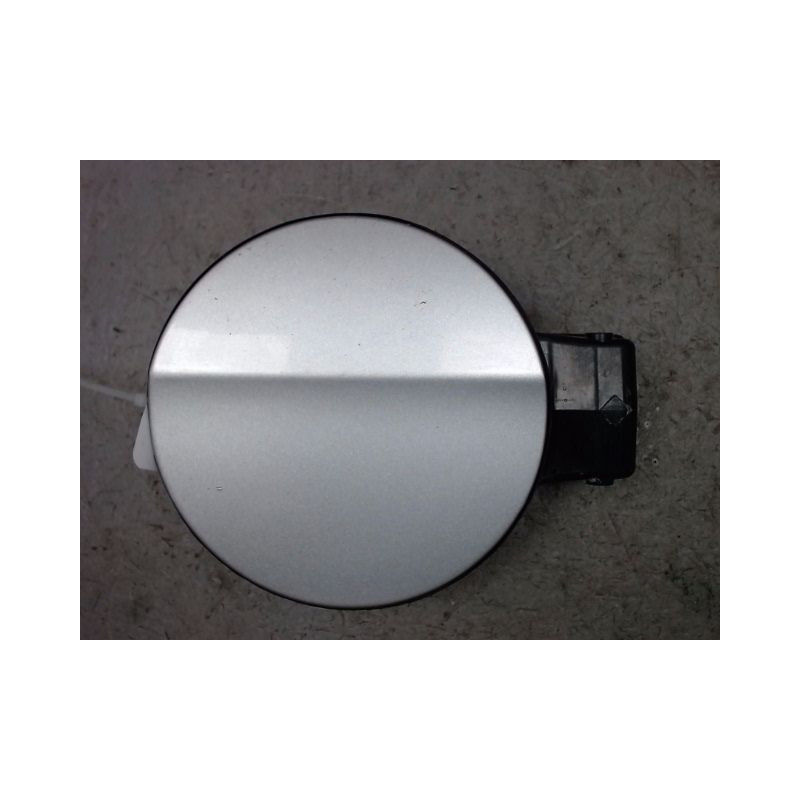 VOLET DE TRAPPE CARBURANT VOLKSWAGEN PASSAT 2005-