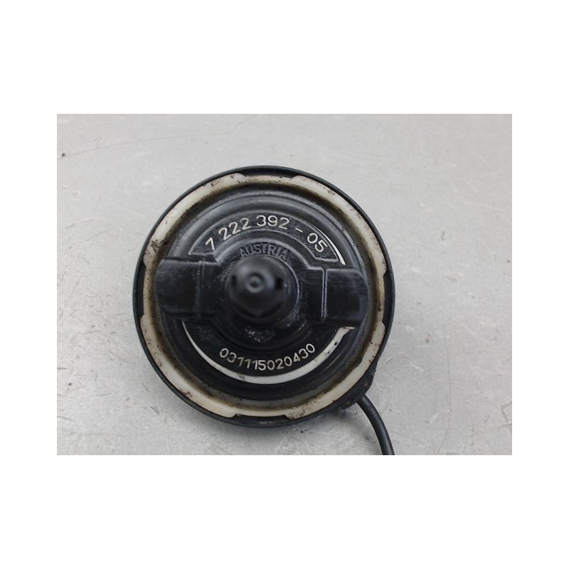 BOUCHON RESERVOIR A CARBURANT B.M.W. SERIE 2