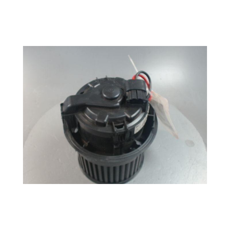 MOTEUR VENTILATEUR CHAUFFAGE PEUGEOT 208