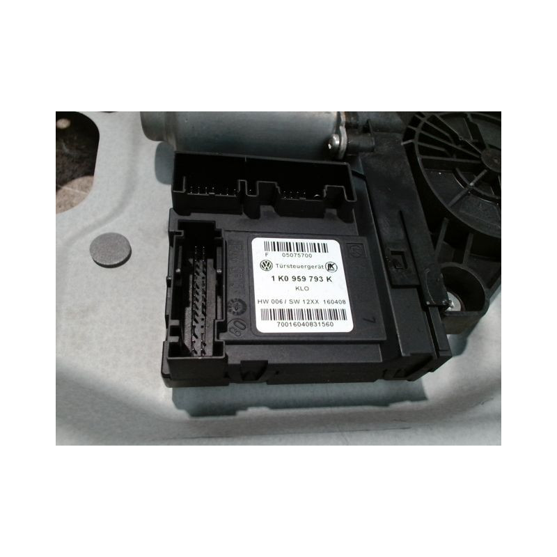 MECANISME+MOTEUR LEVE-GLACE AVANT GAUCHE VOLKSWAGEN TOURAN 07-