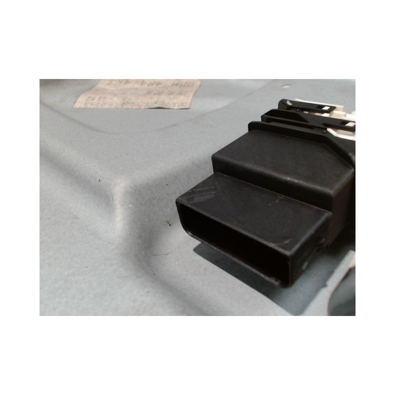 MECANISME+MOTEUR LEVE-GLACE ARRIERE DROIT VOLKSWAGEN TOURAN 07-
