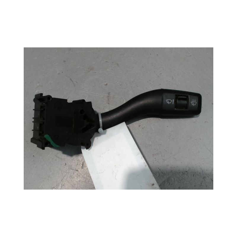 COMMANDE ESSUIE GLACE AUDI A4 2004-