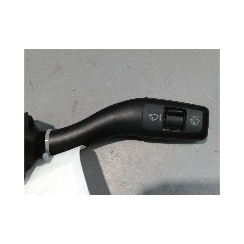 COMMANDE ESSUIE GLACE AUDI A4 2004-
