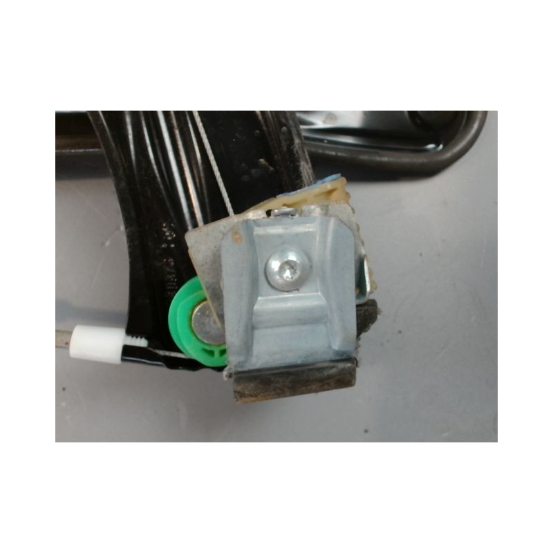 MECANISME+MOTEUR LEVE-GLACE AVANT DROIT VOLKSWAGEN PASSAT SW 2005-