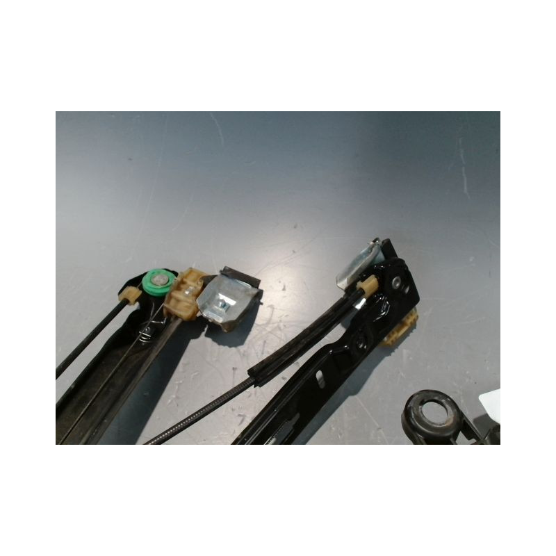 MECANISME+MOTEUR LEVE-GLACE AVANT GAUCHE SEAT LEON 2009-
