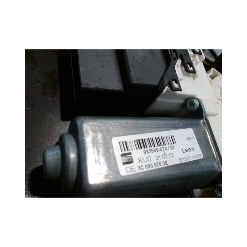 MECANISME+MOTEUR LEVE-GLACE ARRIERE GAUCHE SEAT LEON 2009-