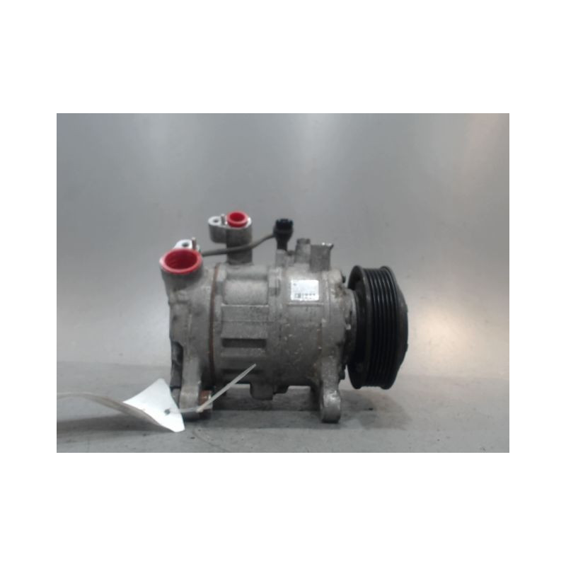 COMPRESSEUR AIR CONDITIONNE B.M.W. SERIE 1