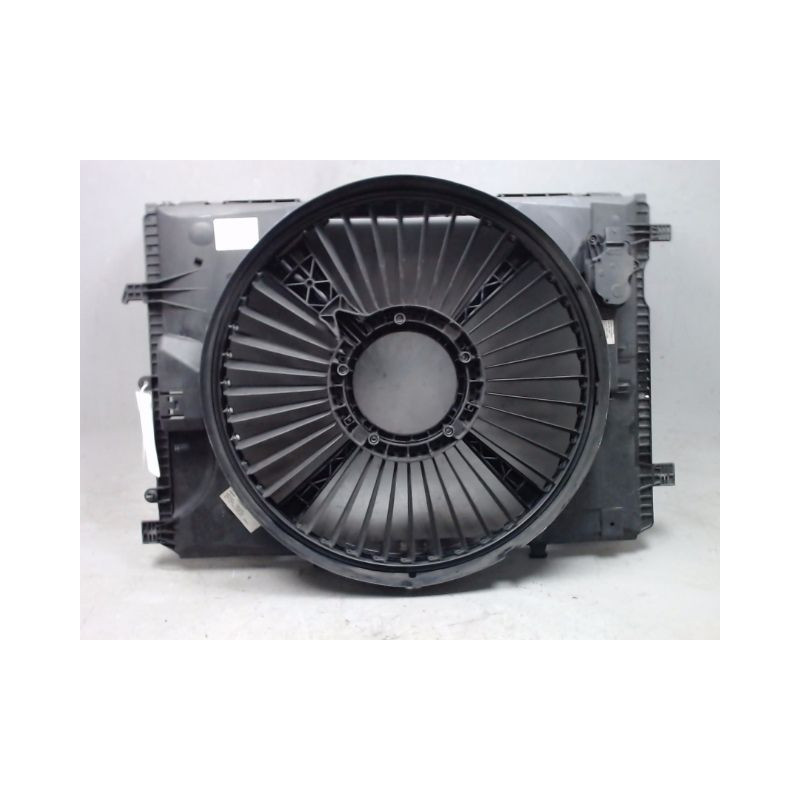 SUPPORT DE VENTILATEUR MERCEDES CLASSE A