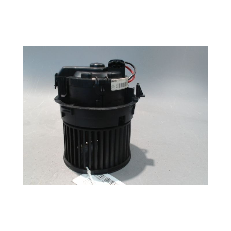 MOTEUR VENTILATEUR CHAUFFAGE PEUGEOT 208