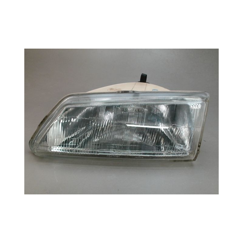 PHARE GAUCHE PEUGEOT 106