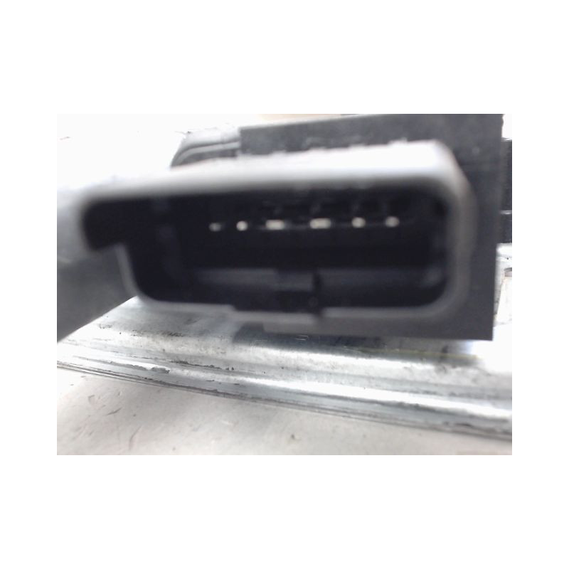 MECANISME LEVE-GLACE AVANT GAUCHE PEUGEOT 2008