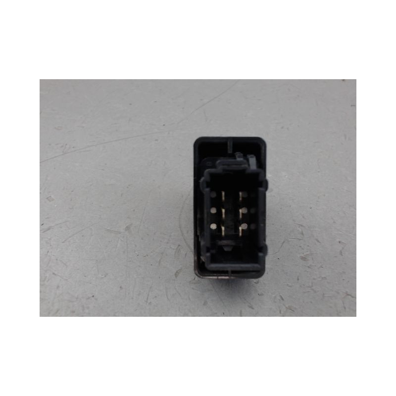 COMMANDE LEVE-GLACE PORTE AVD PEUGEOT PARTNER