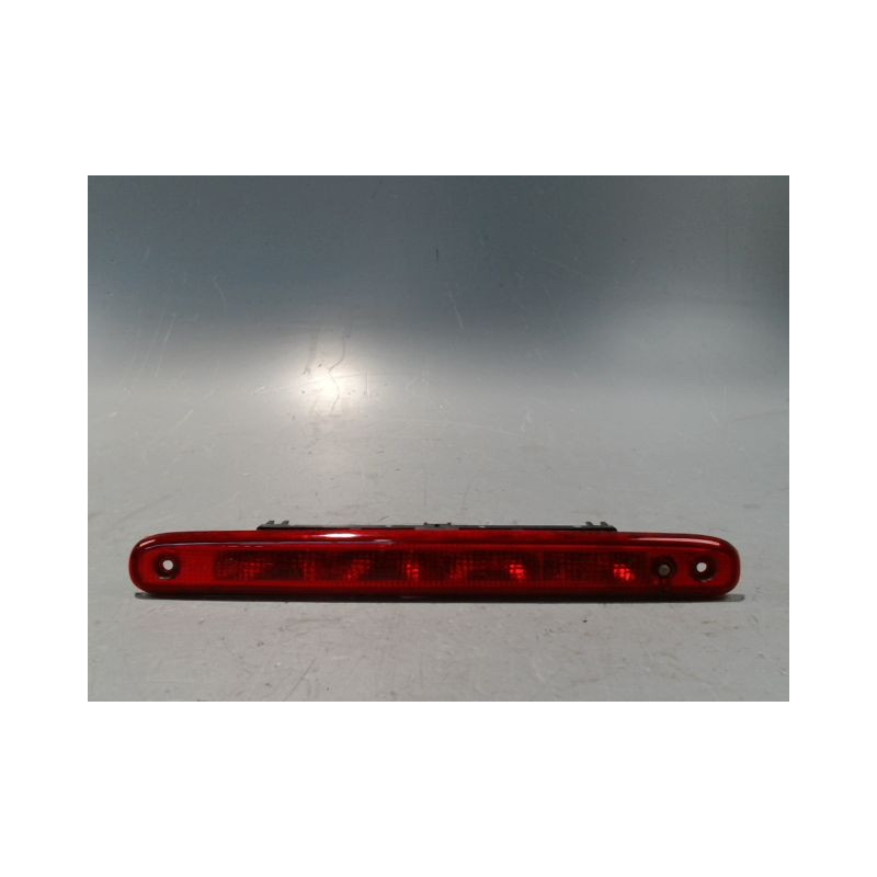 FEUX STOP SUPPLEMENTAIRE PEUGEOT 107 5P