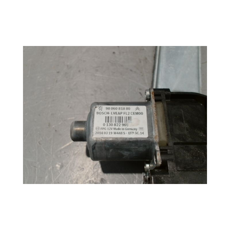 MECANISME+MOTEUR LEVE-GLACE AVANT GAUCHE PEUGEOT 2008