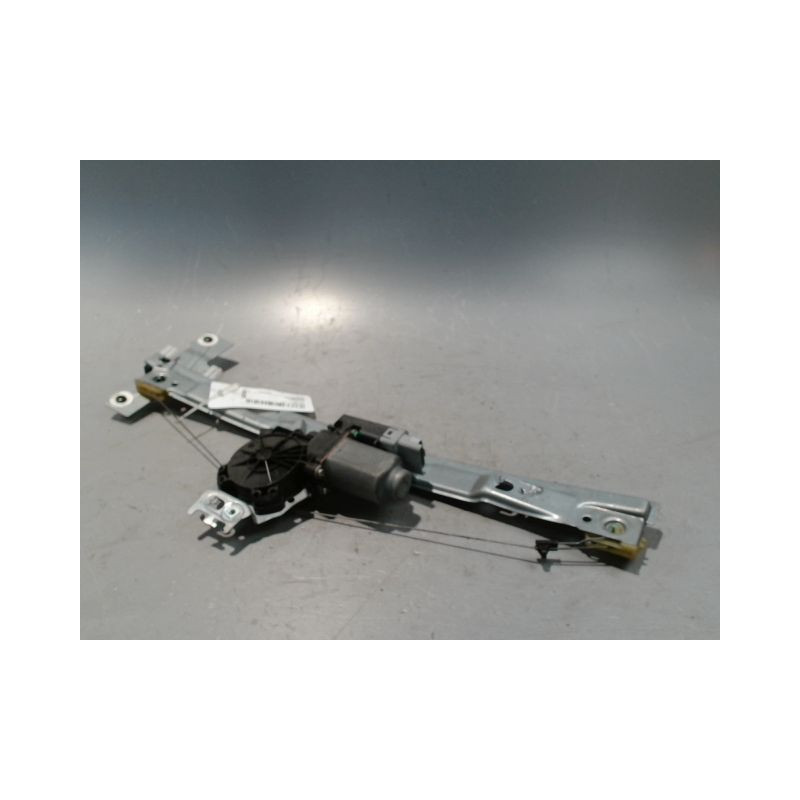MECANISME+MOTEUR LEVE-GLACE AVANT DROIT PEUGEOT 207 5P
