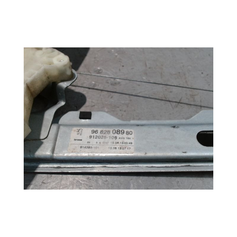 MECANISME+MOTEUR LEVE-GLACE AVANT GAUCHE PEUGEOT 3008 2009-