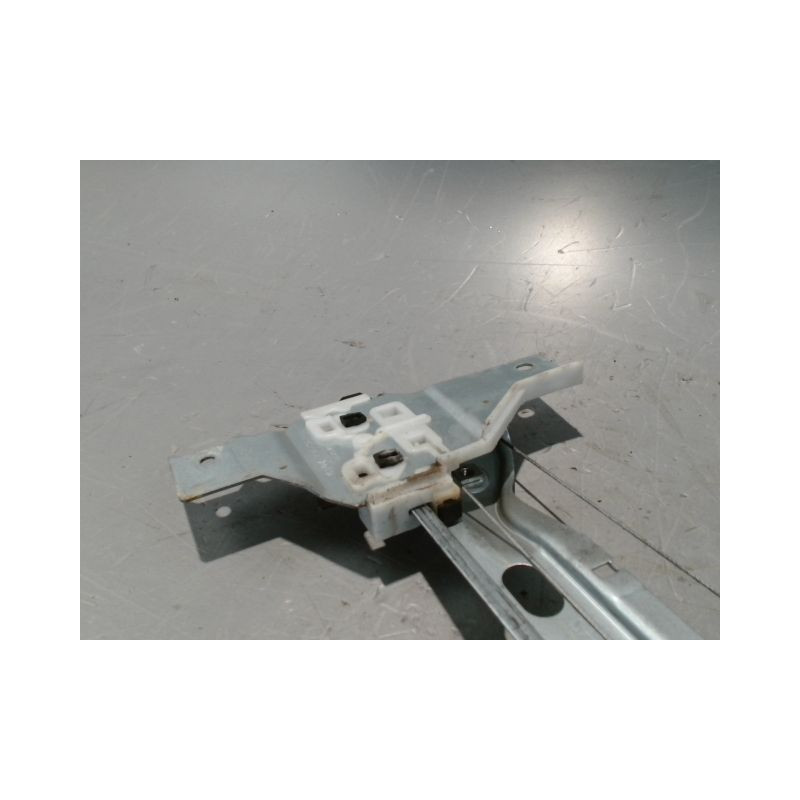 MECANISME+MOTEUR LEVE-GLACE ARRIERE DROIT PEUGEOT 3008 2009-