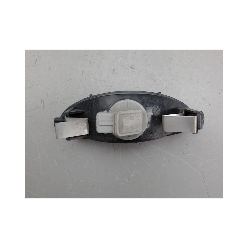 FEU BROUILLARD CENTRAL ARRIERE PEUGEOT 206