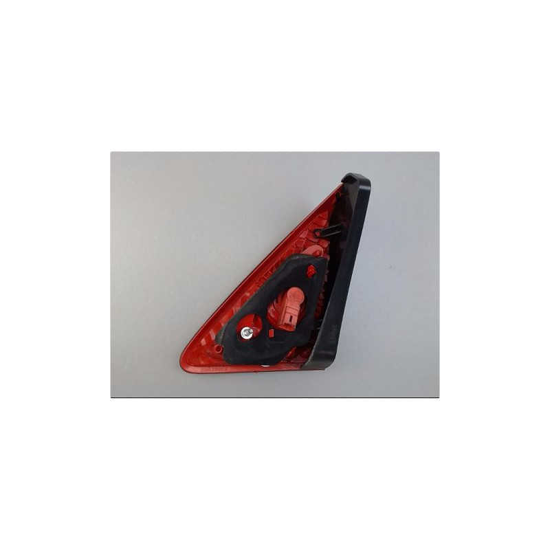 FEU ARRIERE INTERIEUR GAUCHE PEUGEOT 3008 2009-2013
