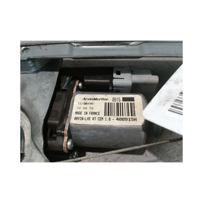 MECANISME+MOTEUR LEVE-GLACE AVANT GAUCHE PEUGEOT 207 3P