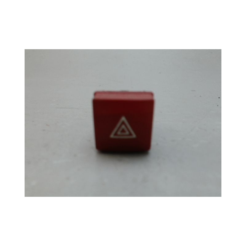 BOUTON DE WARNING PEUGEOT 206