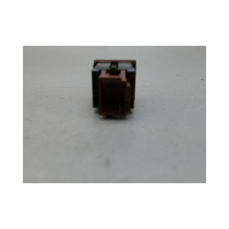BOUTON DE WARNING PEUGEOT 206