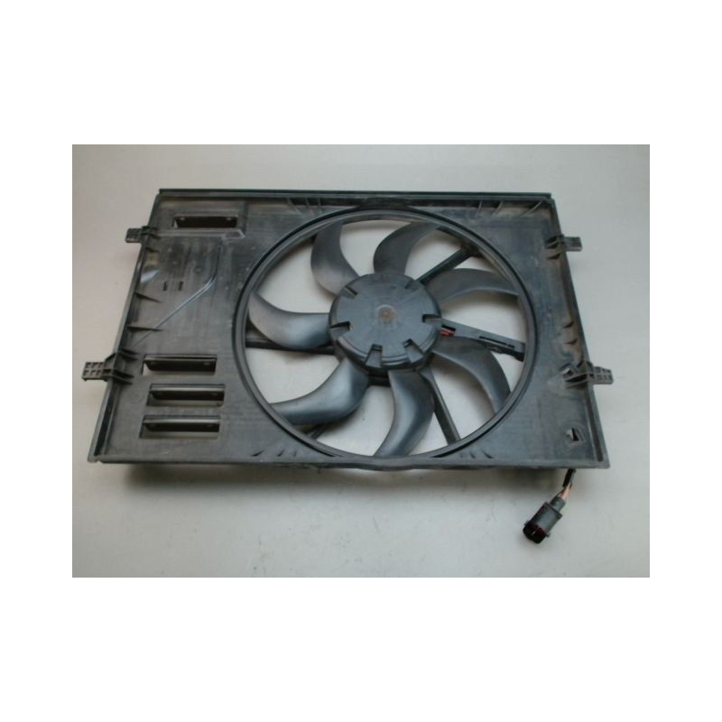 MOTEUR VENTILATEUR RADIATEUR VOLKSWAGEN GOLF