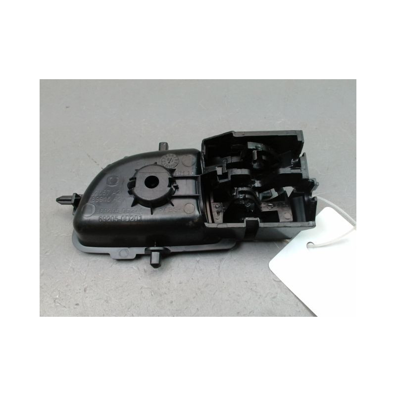 POIGNEE INTERIEURE PORTE AVANT DROIT PEUGEOT 108