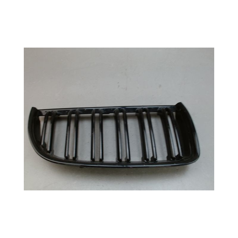 GRILLE CALANDRE DROIT B.M.W. SERIE 3
