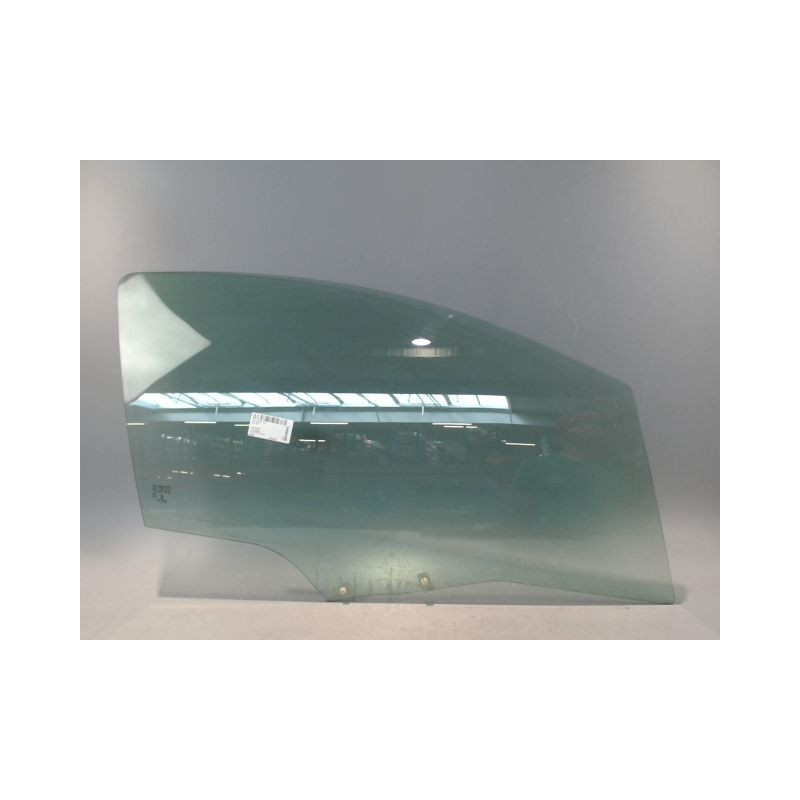 GLACE PORTE AVD PEUGEOT 207 3P