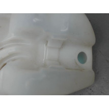 RESERVOIR LAVE-GLACE AVANT PEUGEOT 2008