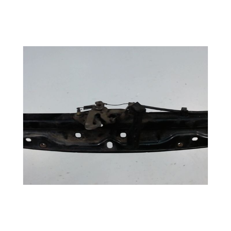 TRAVERSE SUPERIEURE ARMATURE AVANT PEUGEOT 206