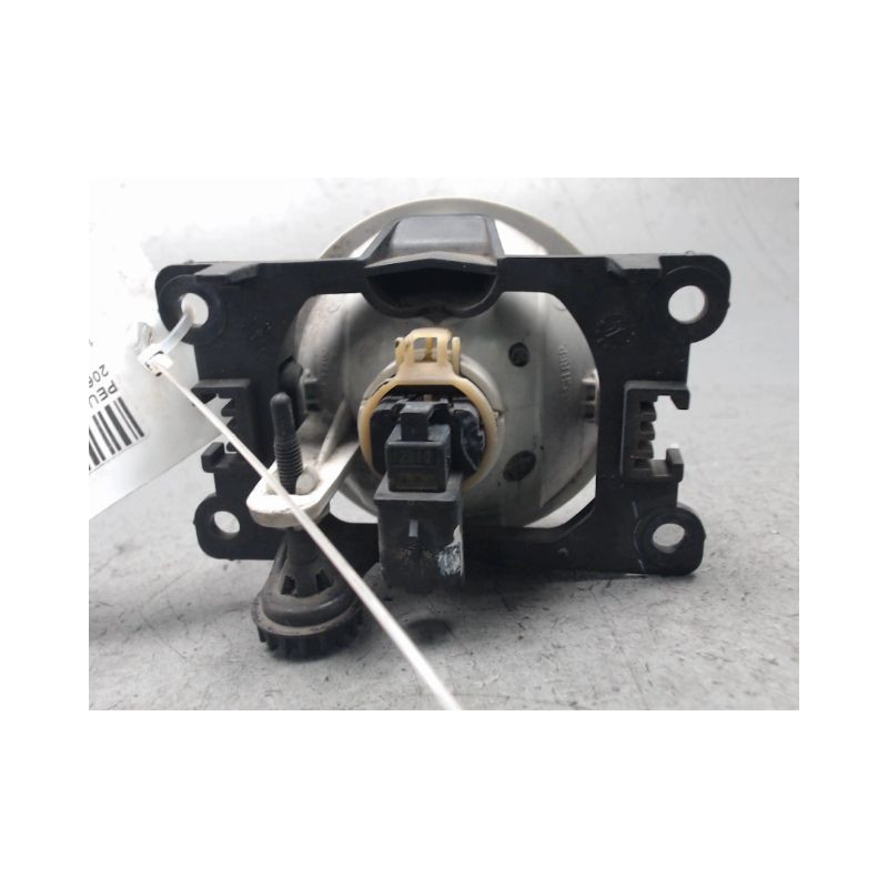 PHARE ANTIBROUILLARD AVANT GAUCHE PEUGEOT 206+ 2009-