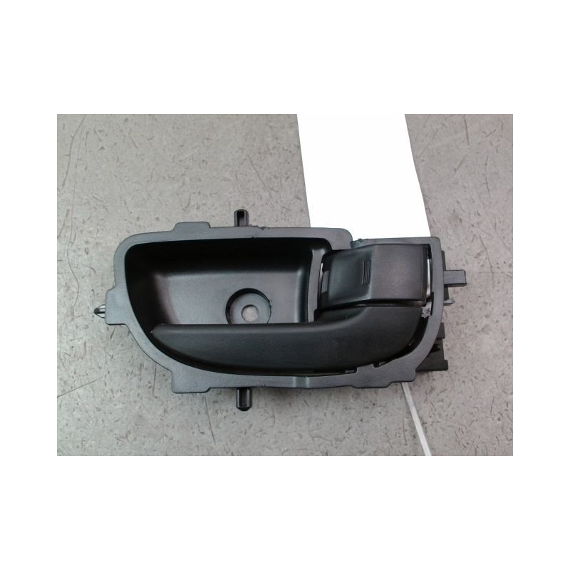 POIGNEE INTERIEURE PORTE AVANT DROIT PEUGEOT 108